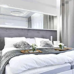 Apartament Przy Targach, Poznań